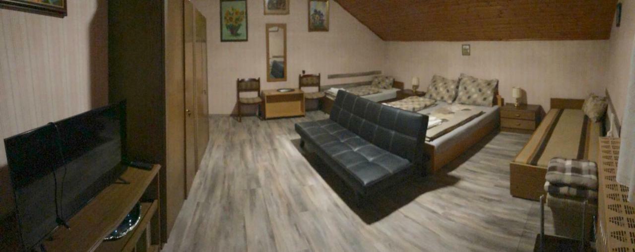 Abszolut Vendeghaz ケストヘイ エクステリア 写真